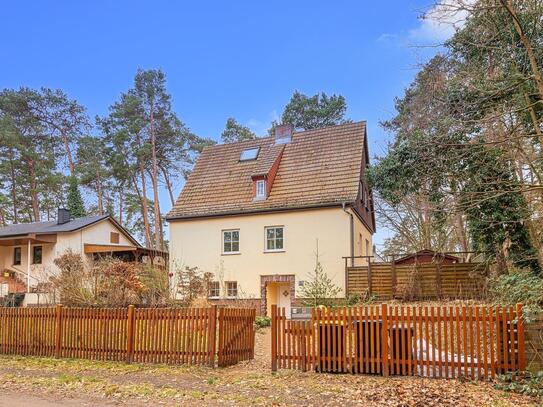 Charmantes Refugium im Wald: Historisches Einfamilienhaus mit Modernität und Naturverbundenheit