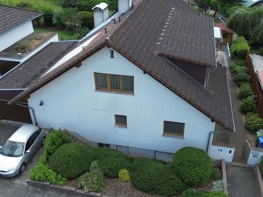 Feldrandlage! Einfamilienhaus mit 2 möglichen Wohneinheiten | Sauna, Schwimmbad im Rohbau u.v.m.