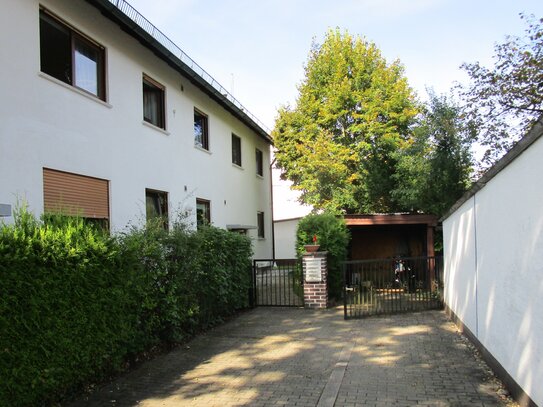 Mehrfamilienhaus in Schwaig - Behringersdorf / Haus kaufen