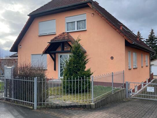 Großzügiges Einfamilienhaus in ruhiger Wohnlage