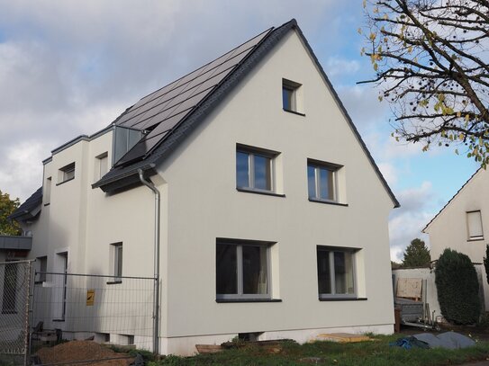 Klassiker saniert zum Niedrigenergiehaus! Chice 3-4 Raum Mais- ETW mit sonniger Dachterrasse und Gartenblick