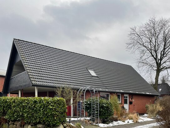 Großzügiges Einfamilienhaus in schöner Wohnlage in Heide/Süderholm