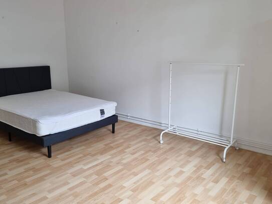 Zimmer mit Internet, 20 qm in einer WG mit Teilung Bad/WC und Küche