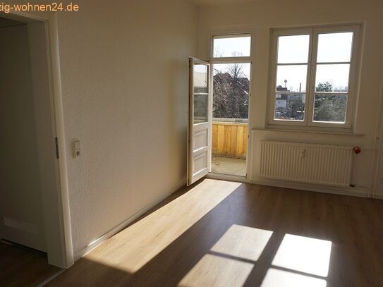 Schauen Sie rein! tolle 3 Raumwohnung mit Balkon und Duschbad wird für Sie fertiggestellt