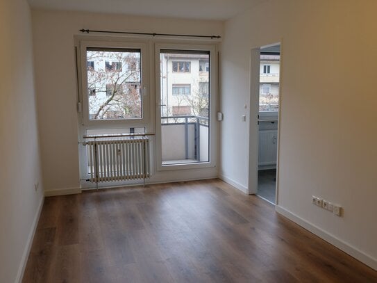 1-Zimmer-Wohnung in Milbertshofen mit Balkon