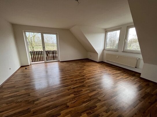 Geräumige und gemütliche 2 Zimmer Whg. im Grünen