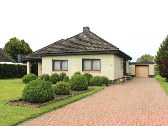 Bungalow in ruhiger Wohnlage von Rhauderfehn mit freiem Blick auf angrenzende Wiesen und Felder!