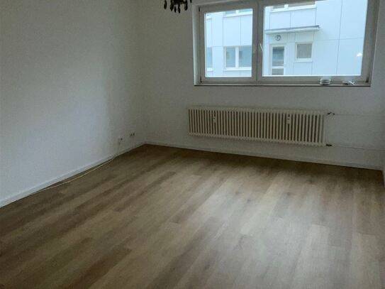 Schöne 2-Zimmer-Wohnung in KS - Mitte!