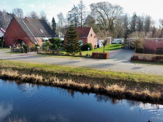 Digitales Angebotsverfahren: Einzigartiges Handwerkerhaus /Abrisshaus am Wasser mit Potenzial