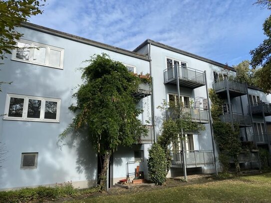 Kapitalanlage in guter Wohnlage von Neudorf, 2 1/2 Zimmer Eigentumswohnung mit Balkon