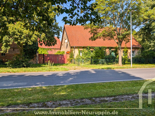 traumhafter Vierseiten-Bauernhof im Dornröschenschlaf