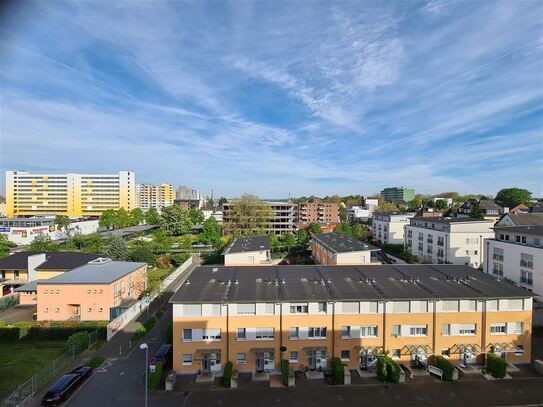 Gepflegte, vermietete 3-Zimmer-Wohnung mit Balkon und Aufzug inkl. Tiefgaragenstellplatz