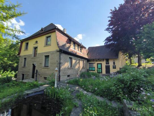 *** Haus mit viel Charme und herrlichem Garten plus großzügiger Scheune ***