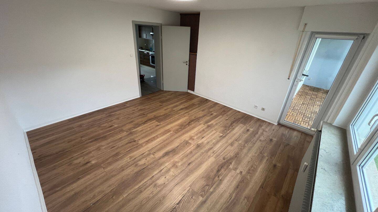                                                               Sanierte 3 Zimmer Wohnung / Balkon / Kellerraum / EBK                                                       in Stetten (Unterallgäu)