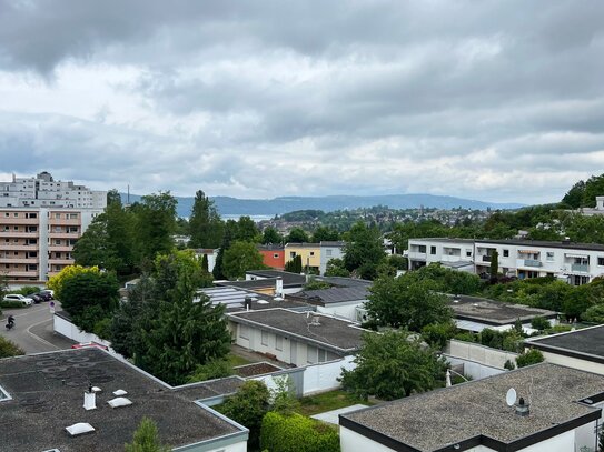 Helles Penthouse mit Seesicht in ruhiger Lage von Überlingen