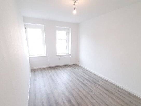 Gemütliche Wohnung gefällig? 2 geräumige Zimmer mit Einbauküche und Balkon Gutschrift 500EUR