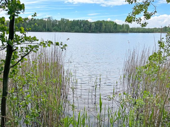 Provisionsfrei … Zauberhaft großes Grundstück in Wasserlage …