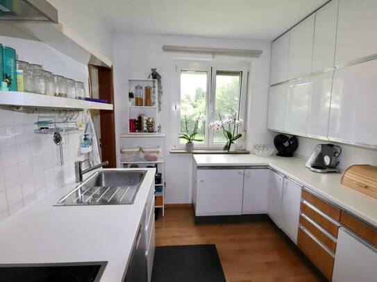 3-Zimmer Wohnung mit Balkon, Garage und Gartenzugang