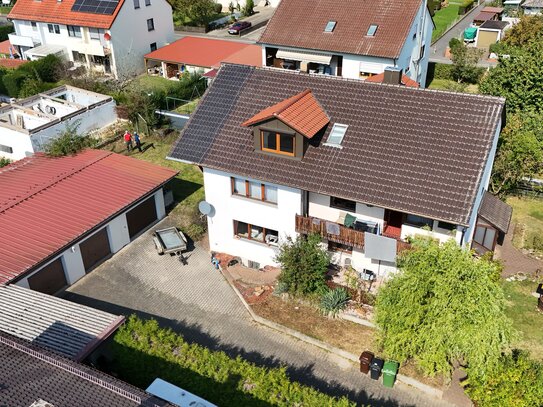 6,61 % Rendite: Mehrfamilienhaus mit 3 Wohneinheiten und 5 Garagen in Höchstadt a.d.Aisch!