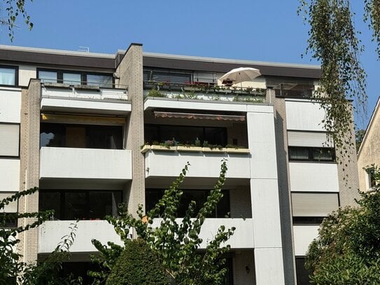 Gut geschnittene 4-Zimmer-Wohnungmit Balkon