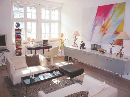 Super-Designer-Wohnung in Top Lage von Oberkassel