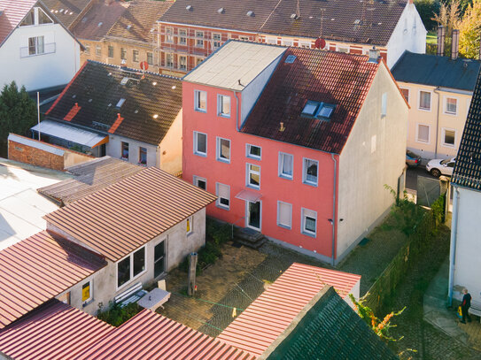 Zentrumsnahe Lage & über 4,70% Rendite! Mehrfamilienhaus mit sechs Wohnungen in Luckenwalde