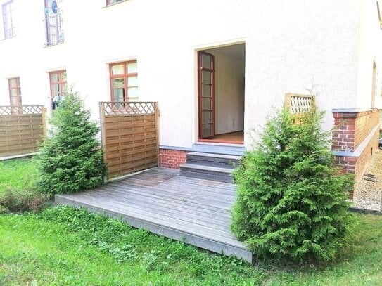 !! Tolle Einbauküche, Terrasse, 2-Raum-Wohnung mit Parkett im Stadtteil Hilbersdorf !!