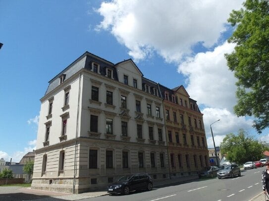 Neu sanierte 2-Raum-Wohnung mit Südbalkon !