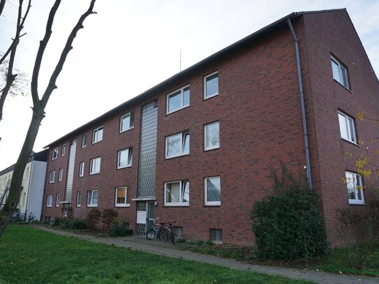 3, 5 Zimmer Wohnung im 2.OG mit Balkon