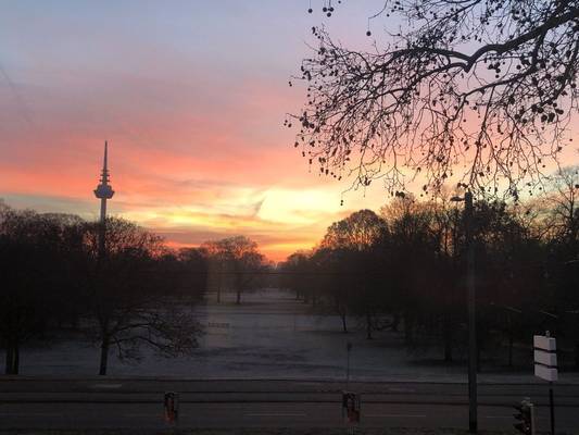 Luxuriöse Loftwohnung - Möbliert, Blick auf den Luisenpark, Aufzug in die Wohnung, Pauschalmiete