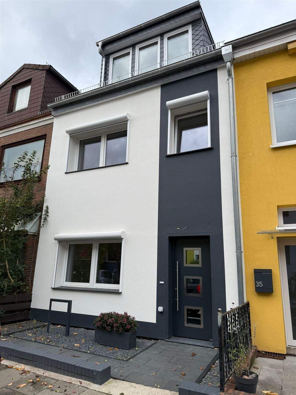 Real Estate Title Image Background