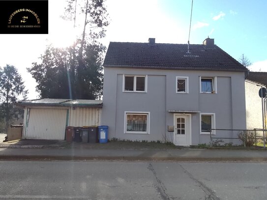 Freistehendes Zweifamilienhaus mit Terrasse und Garten in ruhiger Lage von Pracht nahe Hamm (Sieg)190,5