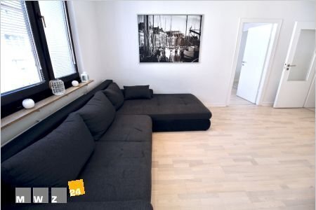 Komplett Möbliert/Furnished Accommodation in: Pempelfort. Lichtdurchflutete 3-Zimmerwohnung mit