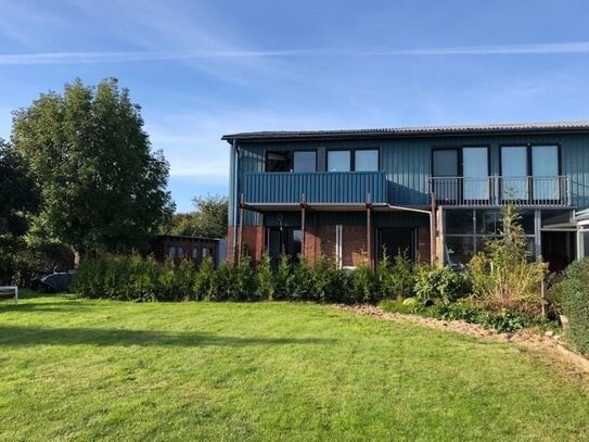 Wohnung in kernsaniertem Bauernhaus von 1901 als Dauer- oder Ferienwohnung nutzbar nahe Nordsee