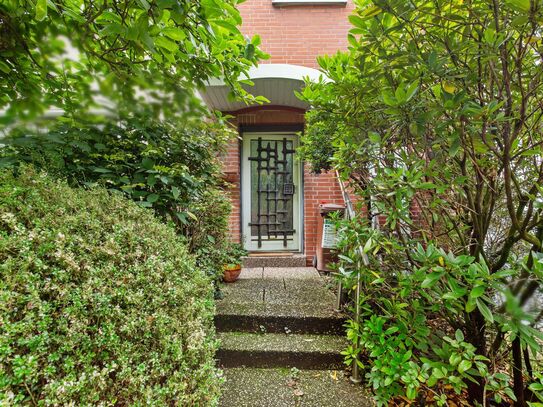 Reihenmittelhaus in begehrter Lage in der Gartenstadt- Nord mit Sanierungsbedarf