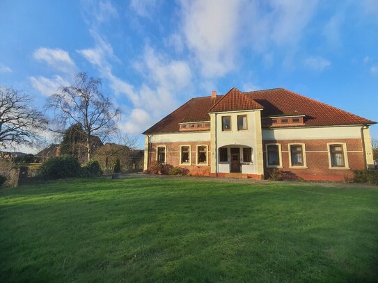 Großes Haus mit Lager, Werkraum, am Dorfteich, im Zentrum von Ardestorf (OT von Neu Wulmstorf)