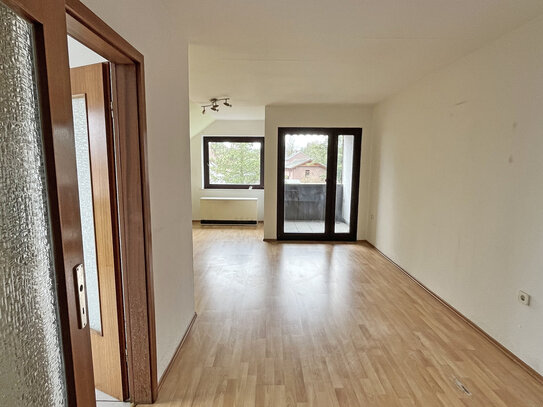 Helle 2 Zimmer-Wohnung mit Loggia und Stellplatz in Löhne-Gohfeld/Ortsgrenze Bad Oeynhausen