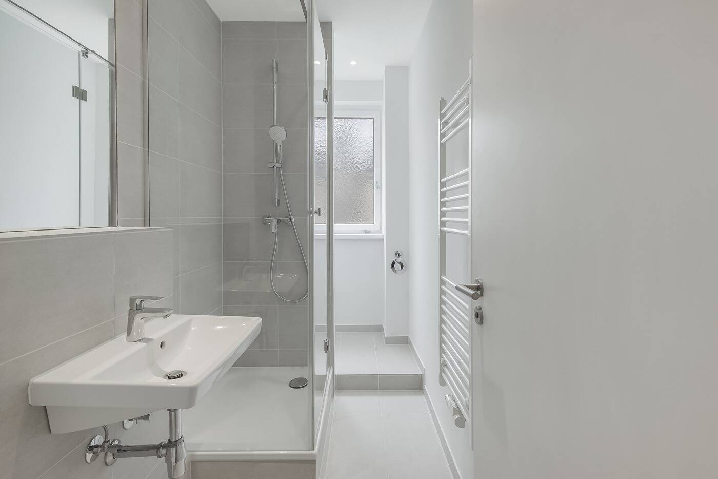 Nachmieter für wunderschöne 3-Zimmer Wohnung mit Einbauküche gesucht! - Photo 1