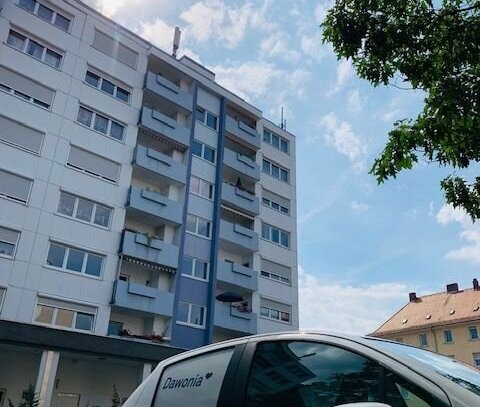 Schicke 2-Zimmer-Wohnung mit Balkon sucht neuen Mieter!