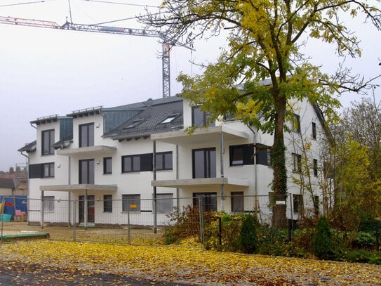 Zweiter Bauabschnitt – KfW geförderte moderne 3 Zimmerwohnung mit großem Balkon im Niedrigenergiehaus