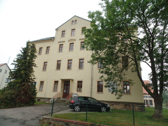 Mehrfamilienhaus mit Gewerbe