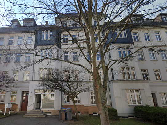 3 Zimmerwohnung mit Einbauküche und Westbalkon