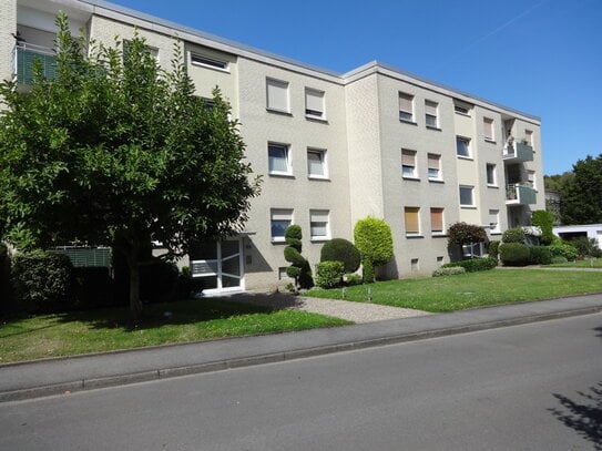 Provisionsfreie, helle und modernisierte 2-Zimmer-Wohnung mit Balkon ohne Kinderzimmer in Lünen Mitte