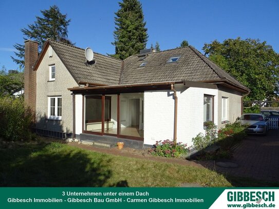 Ruhe und Golfplatznähe vereint! Bungalow mit Keller und Doppelgarage