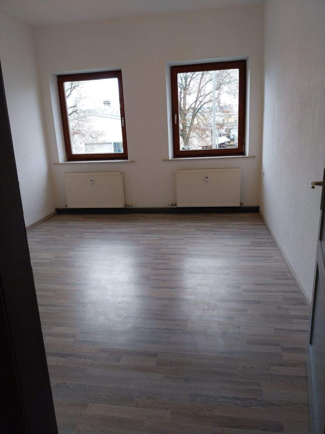                                                               Ger&auml;umige 1-Zimmer Wohnung mit gro&szlig;er Wohnk&uuml;che in verkehrsg&uuml;nstiger Lage in Pe&hellip;                                                       in Pegnitz (Bayreuth)