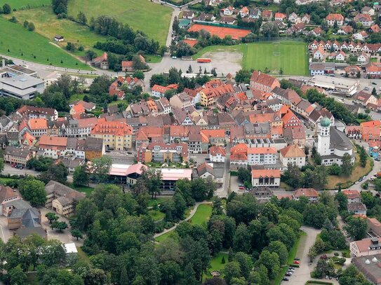 Stilvolle, gepflegte 2-Zimmer-Wohnung mit Einbauküche in Stockach