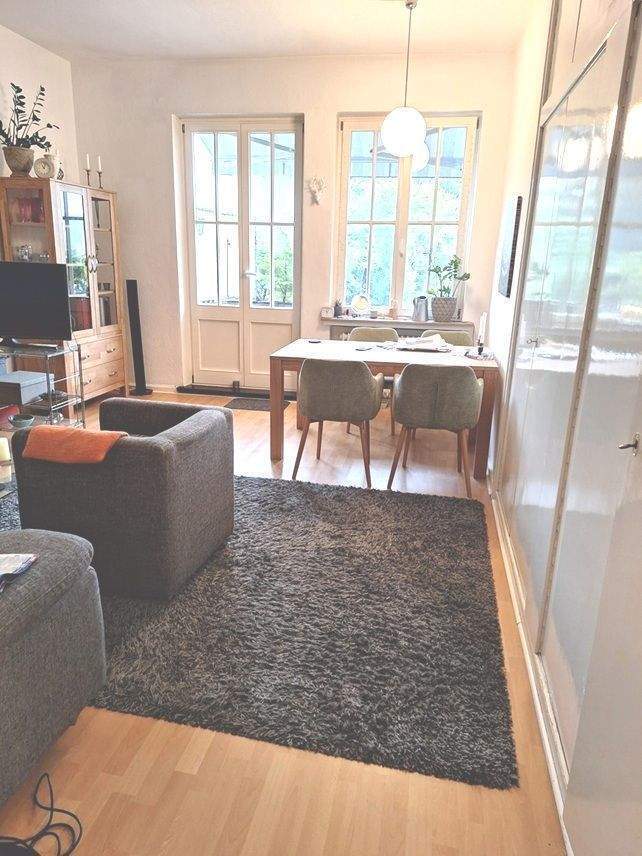 Schwachhausen-Barkhof: Großzügige Altbremer 3 Zimmer Wohnung, ca. 91 m² mit Balkon