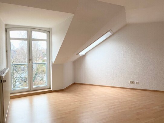 Helle 2-Zimmer-Dachgeschosswohnung in Pinneberg - 63m² Wohlfühlatmosphäre!