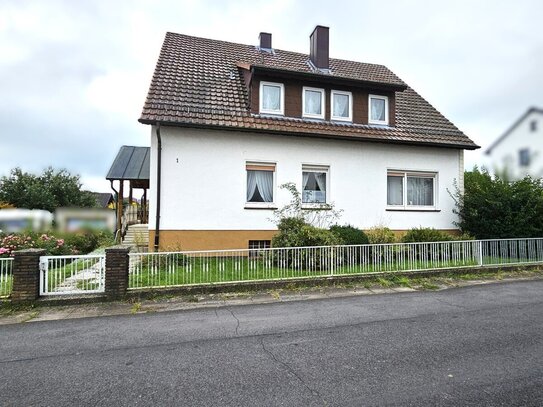 Gepflegtes Zweifamilienhaus in Ahnatal-Weimar