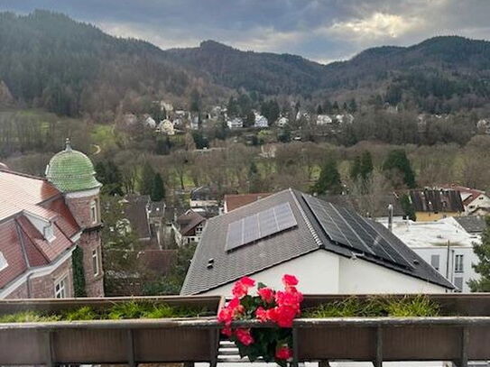 Dachgeschosswohnung in traumhafter Aussichtslage Baden-Baden